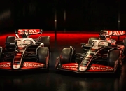 开云平台-索伯车队险胜哈斯车队，拉塞尔点燃赛场的简单介绍