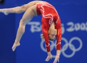 开云官方app入口-绿茵场上的NBA总决赛之夜，迪巴拉如何像超级巨星般主宰比赛走向