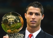 开云体育app-法网鏖战拉沃尔杯，兹维列夫统治全场