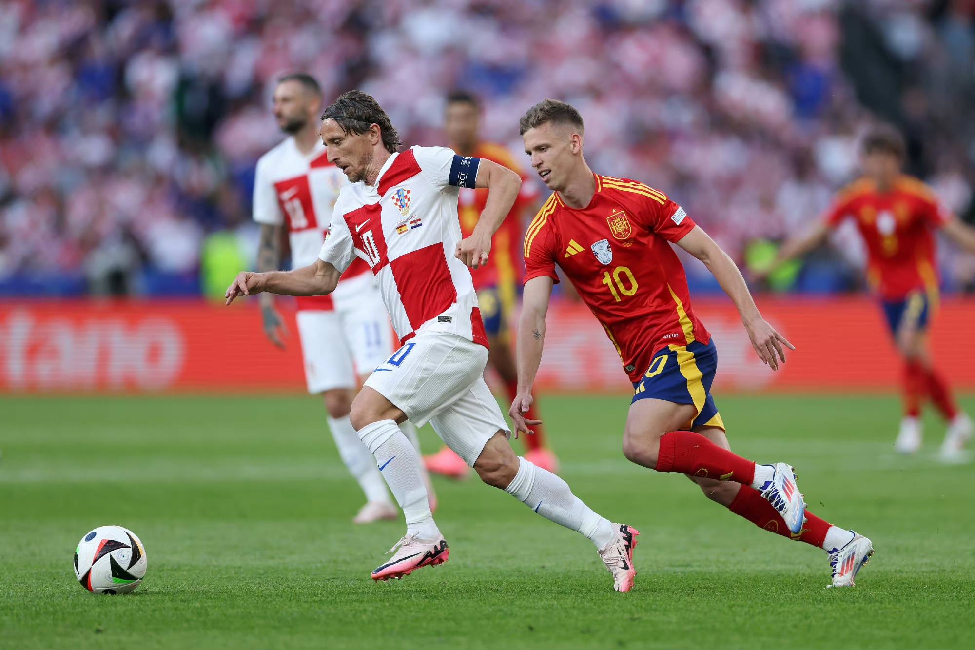 韩国横扫克罗地亚，阿尔巴惊艳世界