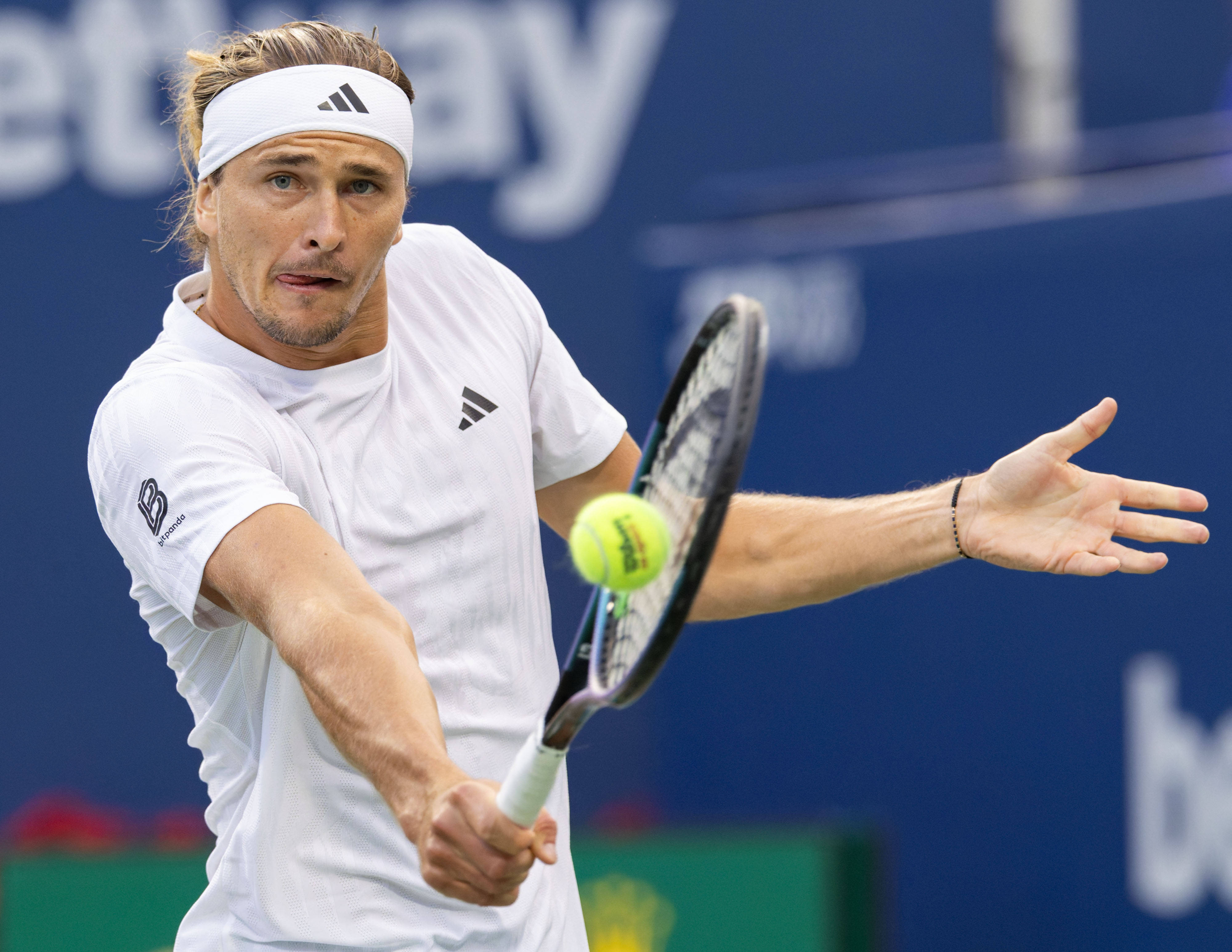 法国网球队轻取英国网球队，兹维列夫绝境逆转的简单介绍