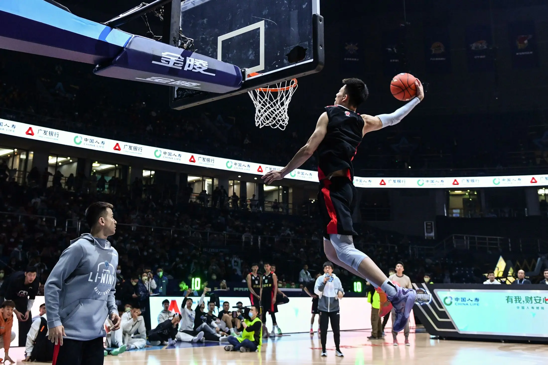 球队备战全明星赛,精心准备迎战对手 球队备战全明星赛,精心准备迎战对手