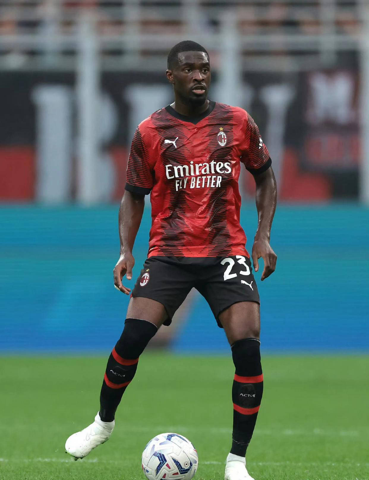 阿贾克斯客场告捷,AC米兰倒戈尽绝的简单介绍 阿贾克斯客场告捷,AC米兰倒戈尽绝的简单介绍