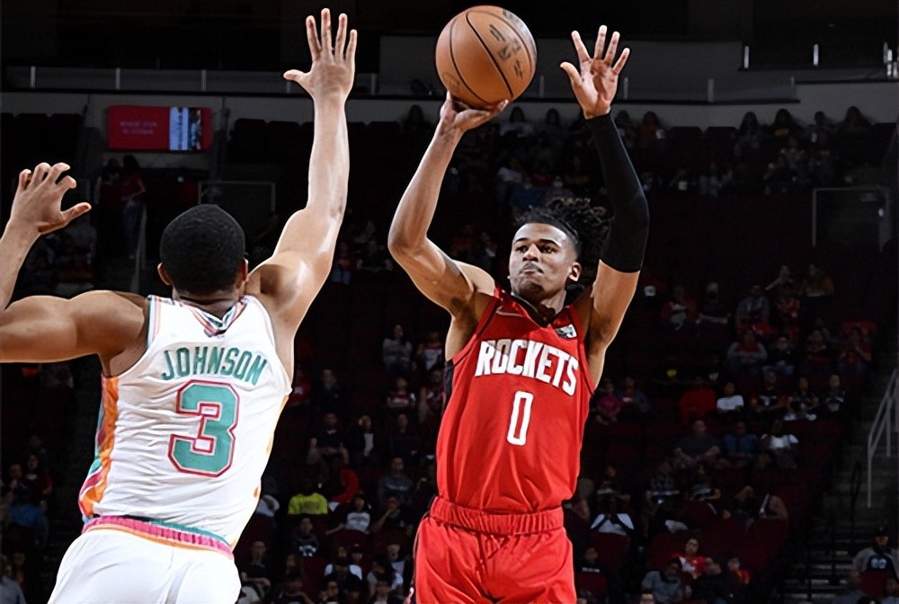 火箭新星崛起,横扫马刺迎来连胜的简单介绍 火箭新星崛起,横扫马刺迎来连胜的简单介绍