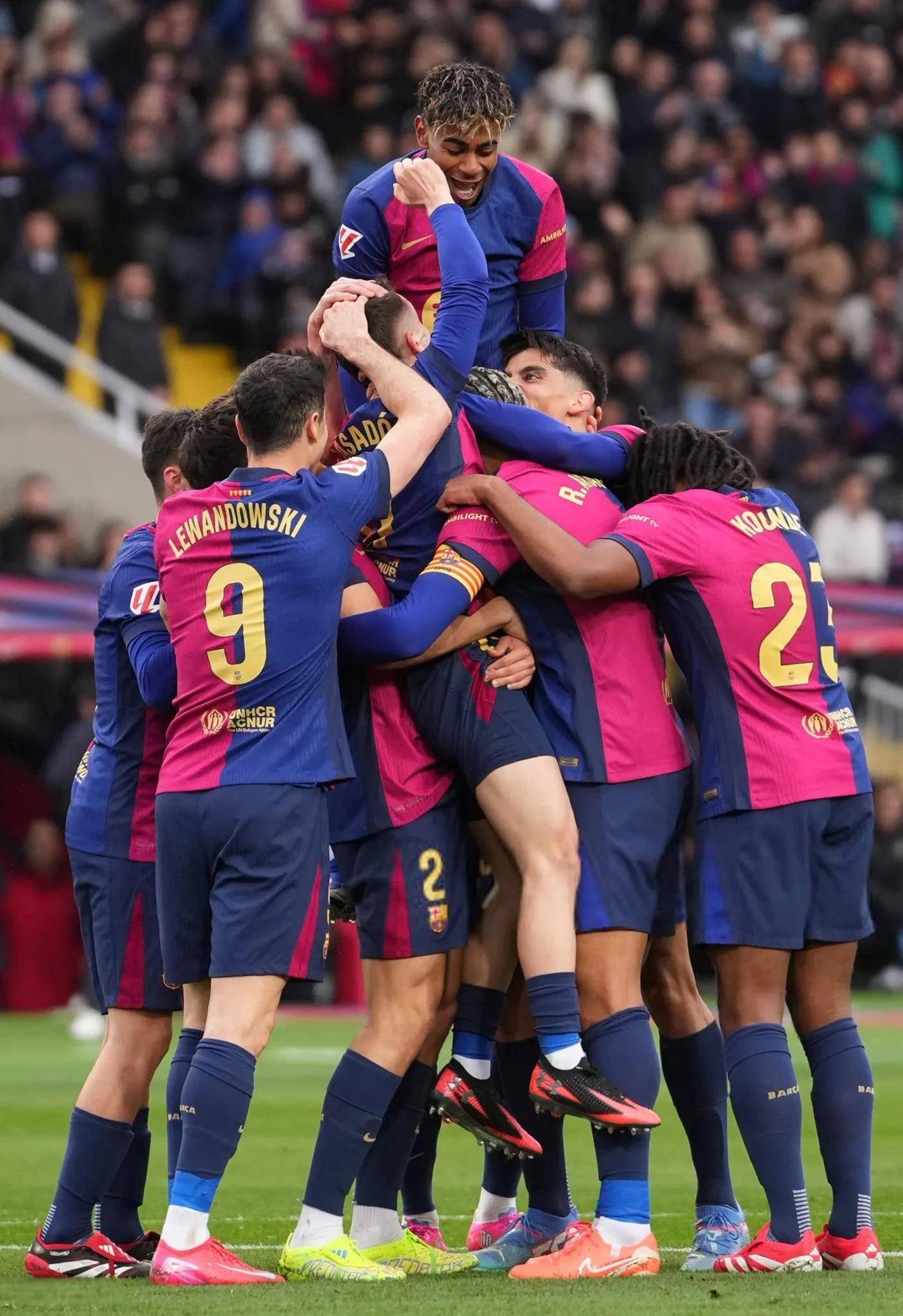 阿联酋被阿曼击败,争夺小组赛四强的简单介绍 阿联酋被阿曼击败,争夺小组赛四强的简单介绍