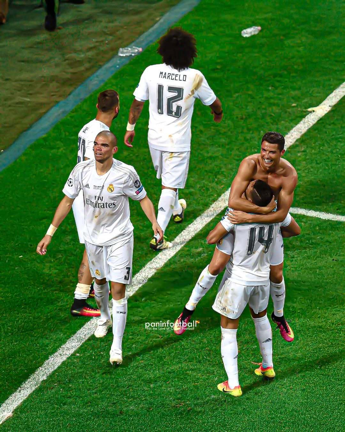 激烈对抗!高水平足球竞技持续 激烈对抗!高水平足球竞技持续