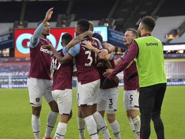 埃弗顿遭遇主场惨败,球队战绩持续下滑的简单介绍 埃弗顿遭遇主场惨败,球队战绩持续下滑的简单介绍