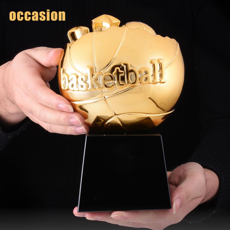 篮球赛事奖杯设计新颖,引发设计界关注 篮球赛事奖杯设计新颖,引发设计界关注
