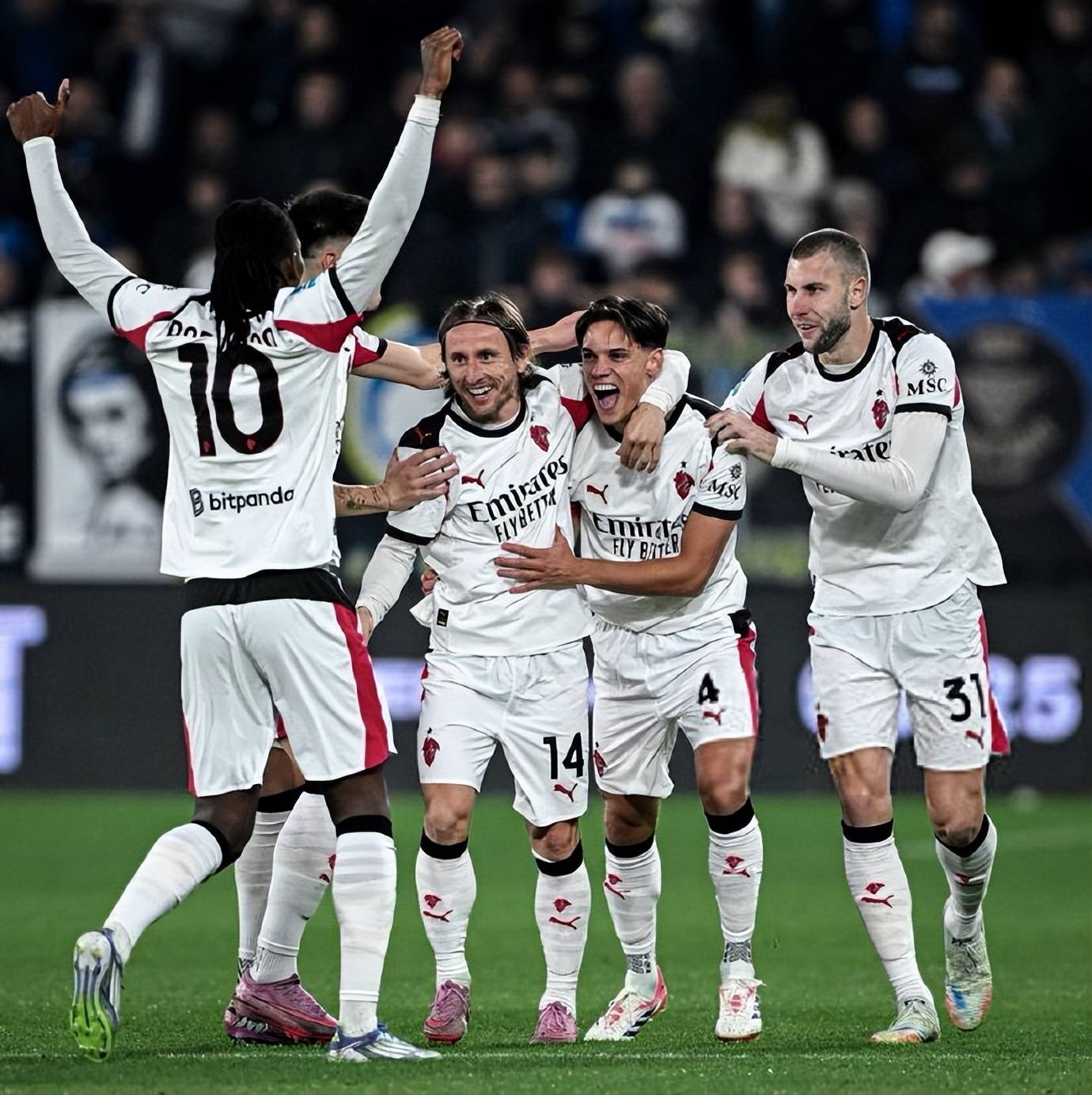 关于亚特兰大主场战平国际米兰，一球难分的信息