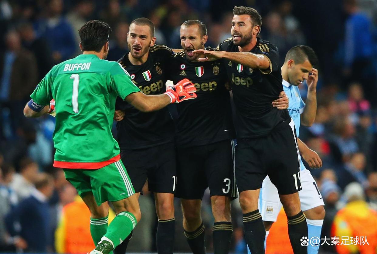 足球赛事场上球员实力对比尽显悬殊的简单介绍