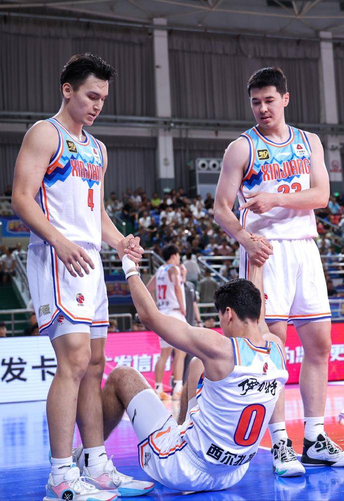 新疆男篮客场不敌天津队，遭遇两连败