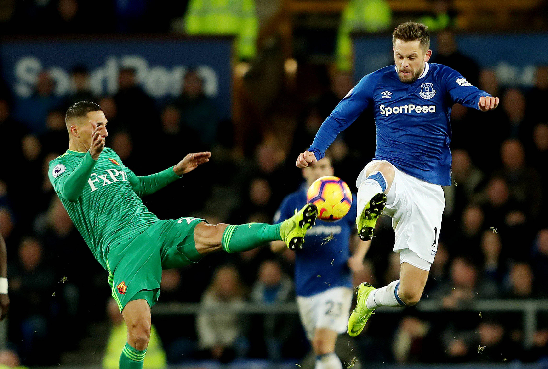 热刺力保不败，牢牢守住第四位的简单介绍