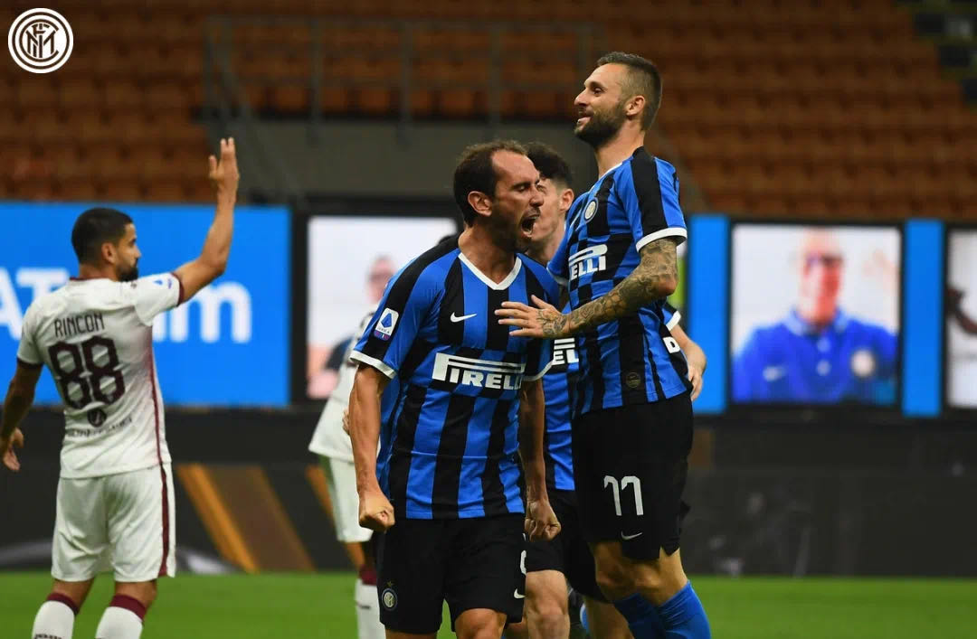 都灵队逆转对手，赢得关键胜利的简单介绍