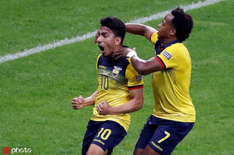 关于喀麦隆队遭遇厄瓜多尔队困难，险胜晋级美洲赛事半决赛的信息