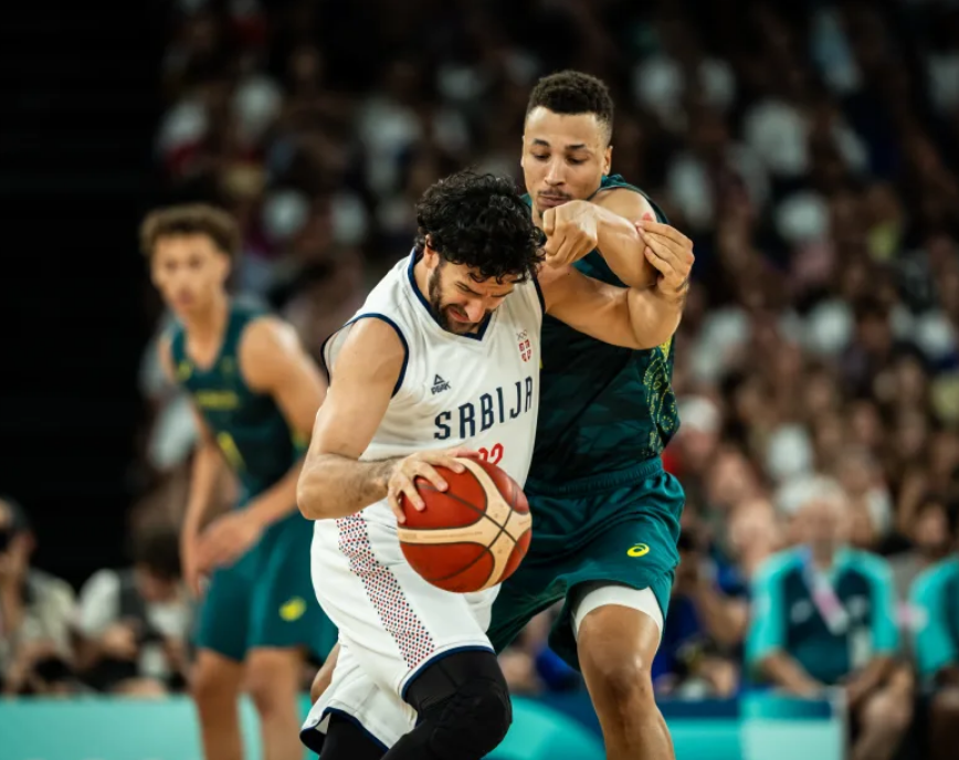 巴西男篮爆冷法国男篮，米切尔打破历史纪录的简单介绍