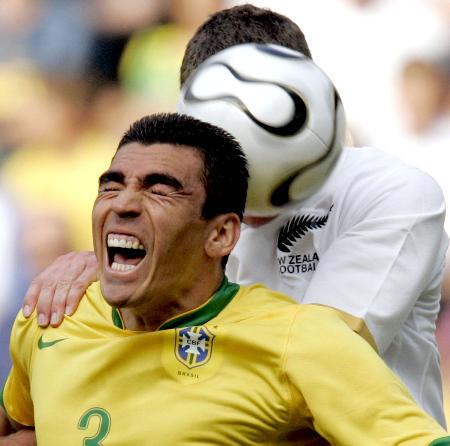 新西兰队在热身赛中获得胜利