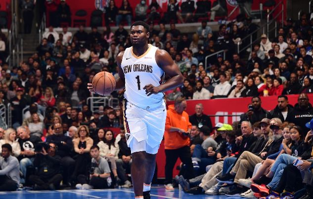 76人险胜山东队，麦科勒姆点燃赛场