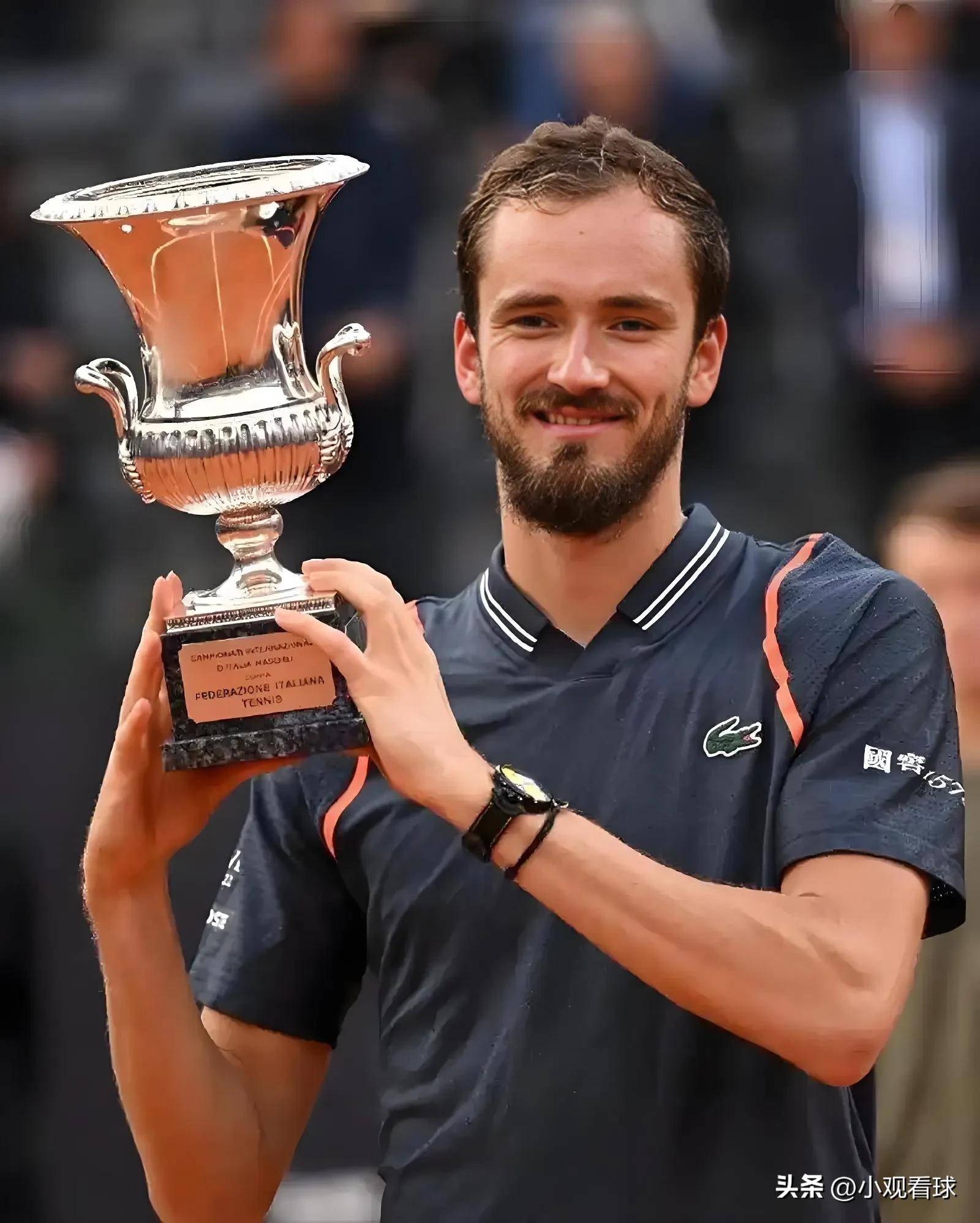 美网险胜法网，梅德韦杰夫刷新纪录的简单介绍