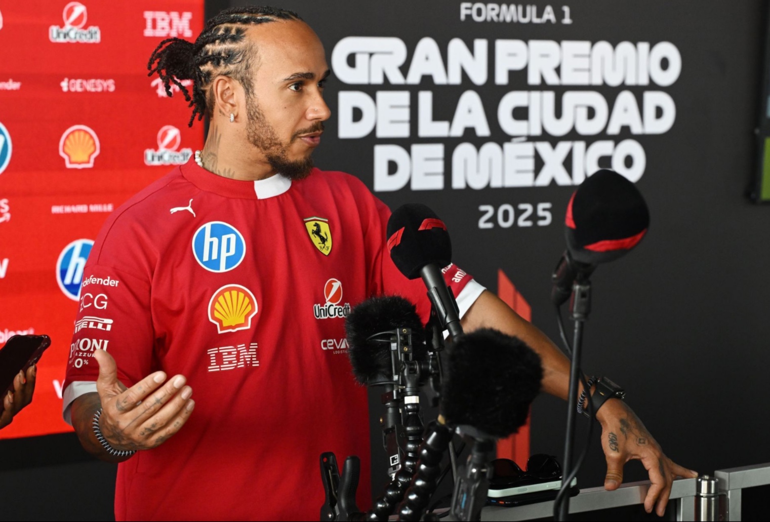 包含迈凯伦绝杀哈斯车队,汉密尔顿带队取胜的词条 包含迈凯伦绝杀哈斯车队,汉密尔顿带队取胜的词条