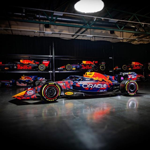 包含迈凯伦绝杀哈斯车队,汉密尔顿带队取胜的词条 包含迈凯伦绝杀哈斯车队,汉密尔顿带队取胜的词条