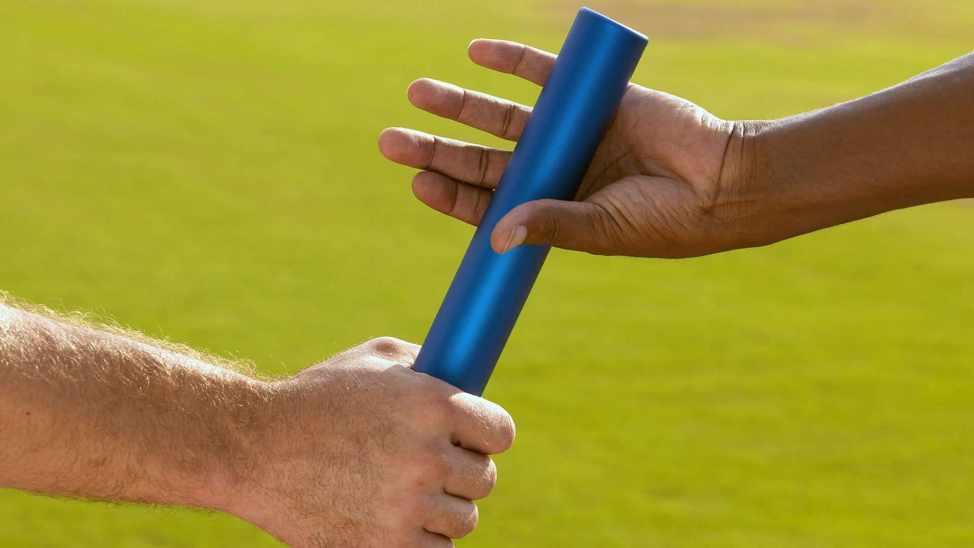 当东方明珠遇见休斯顿火箭,爱德华兹的无解如何映照中国篮球的明天